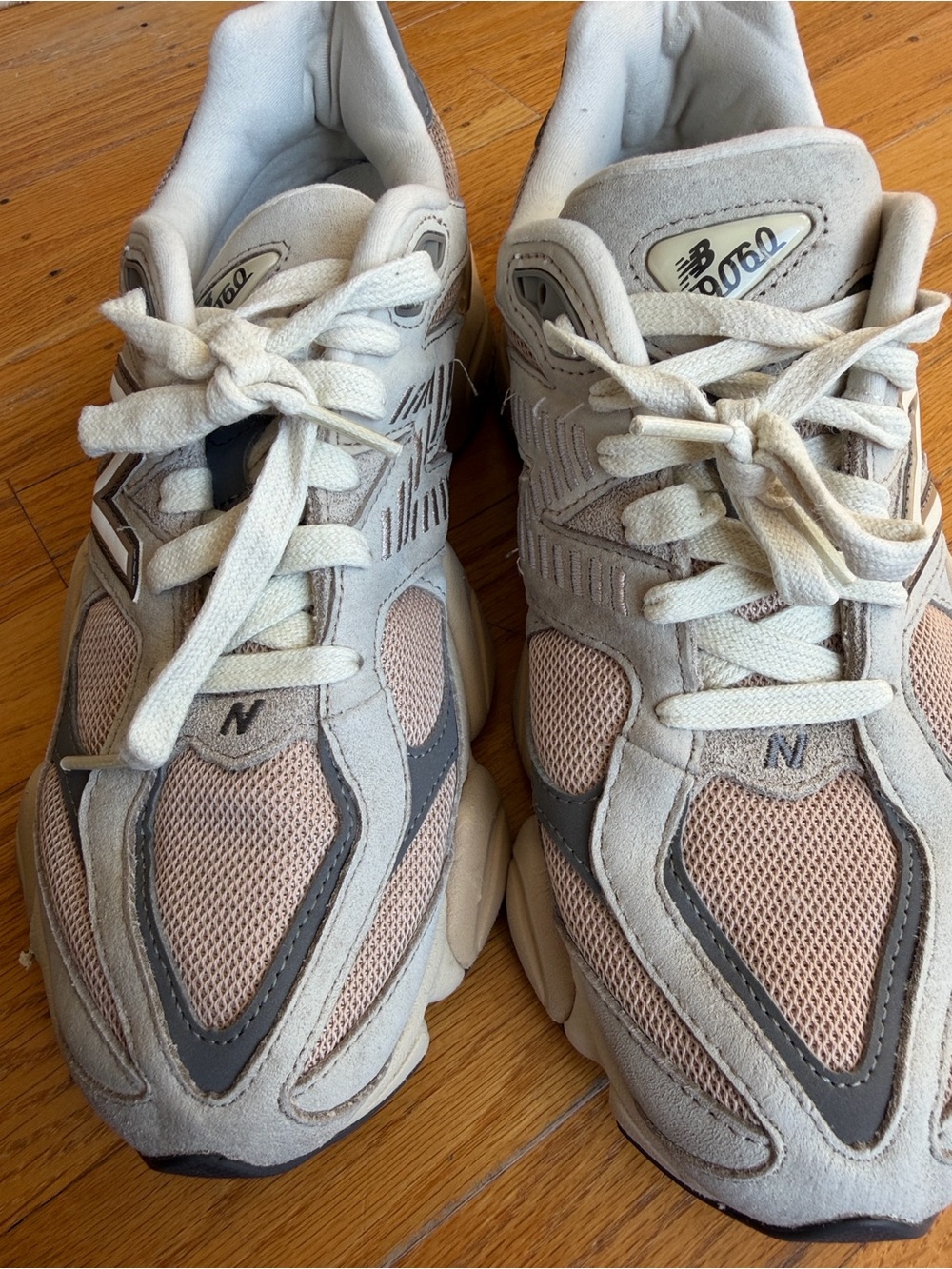 New Balance 9060 - Picture 3 of 11